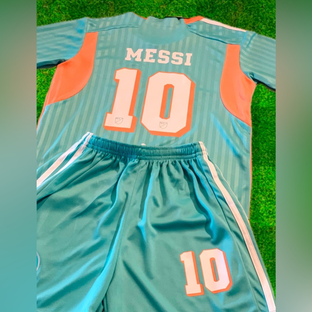 Lionel Messi Teal Youth Soccer Jersey Set 2 Piece Kit - Footballer Jersey NWT - Picture 3 of 7
